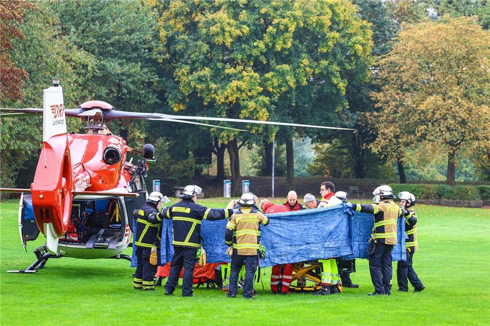 Messerangriff in Herdecke: Familiärer Hintergrund angenommen Die designierte Bürgermeisterin wurde angegriffen.Alex Talash/dpa